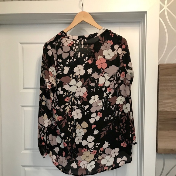 PLEIONE Long Sleeve Tunic Blouse - Picture 2 of 4